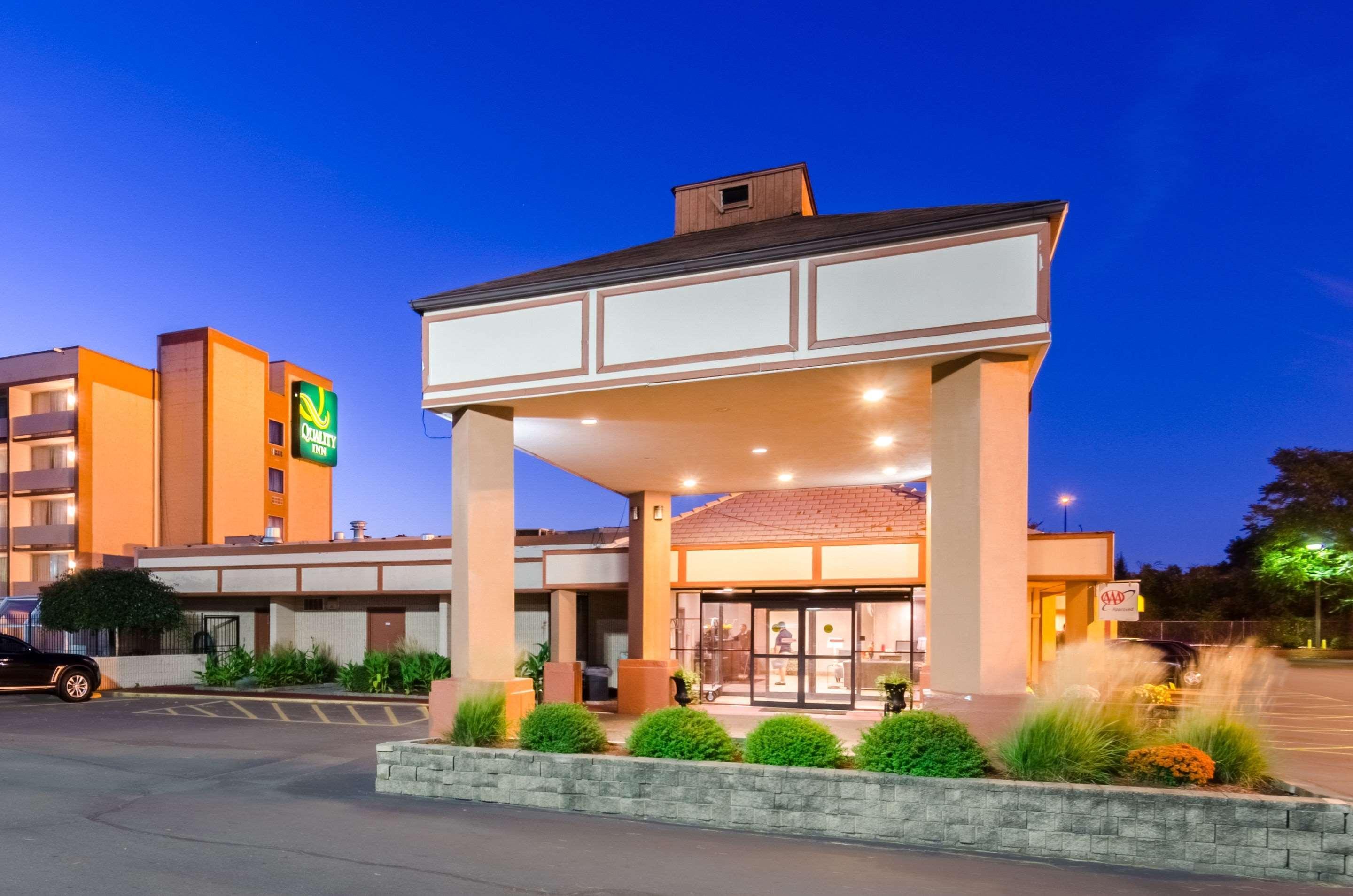 Quality Inn West Springfield Eksteriør bilde