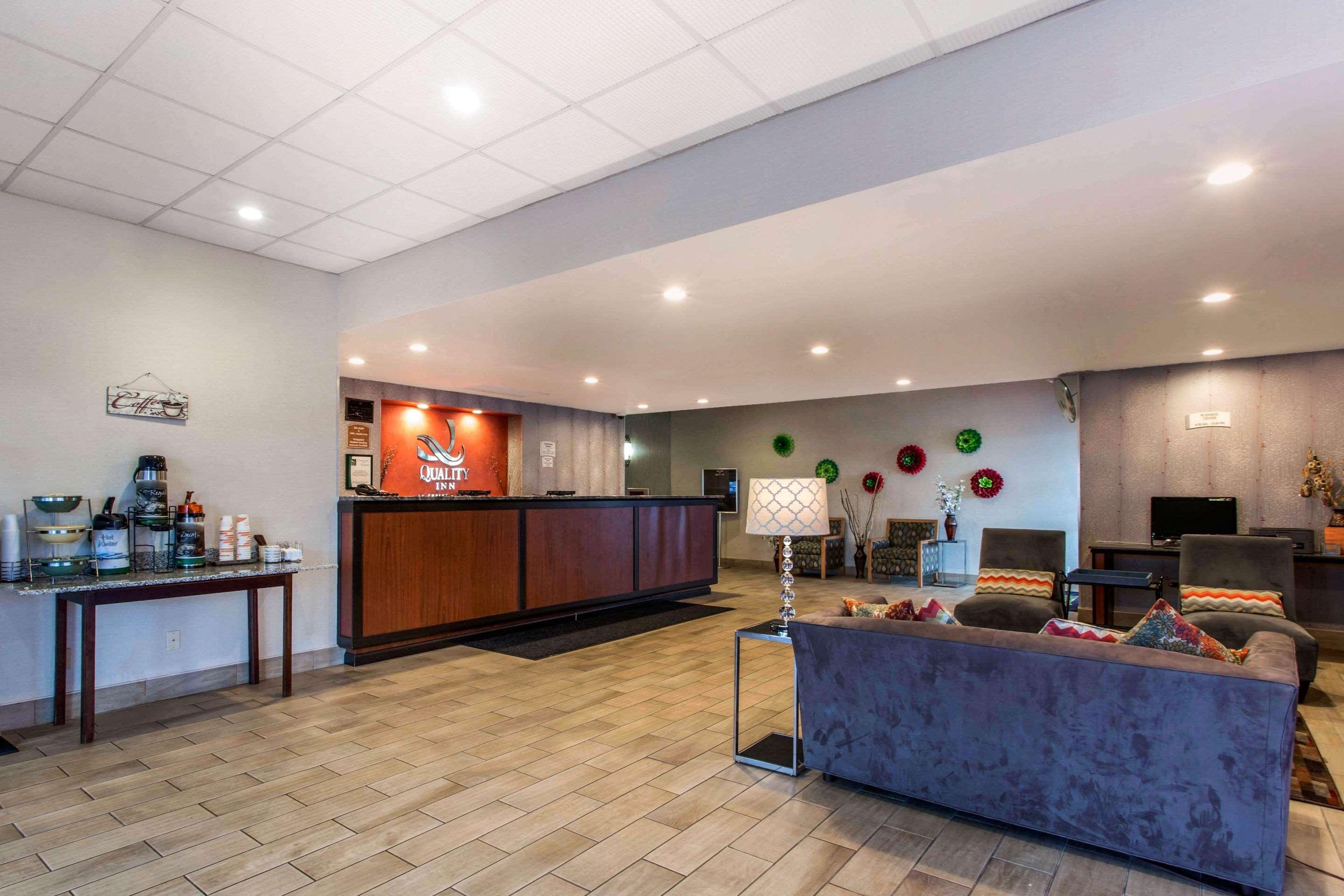 Quality Inn West Springfield Eksteriør bilde