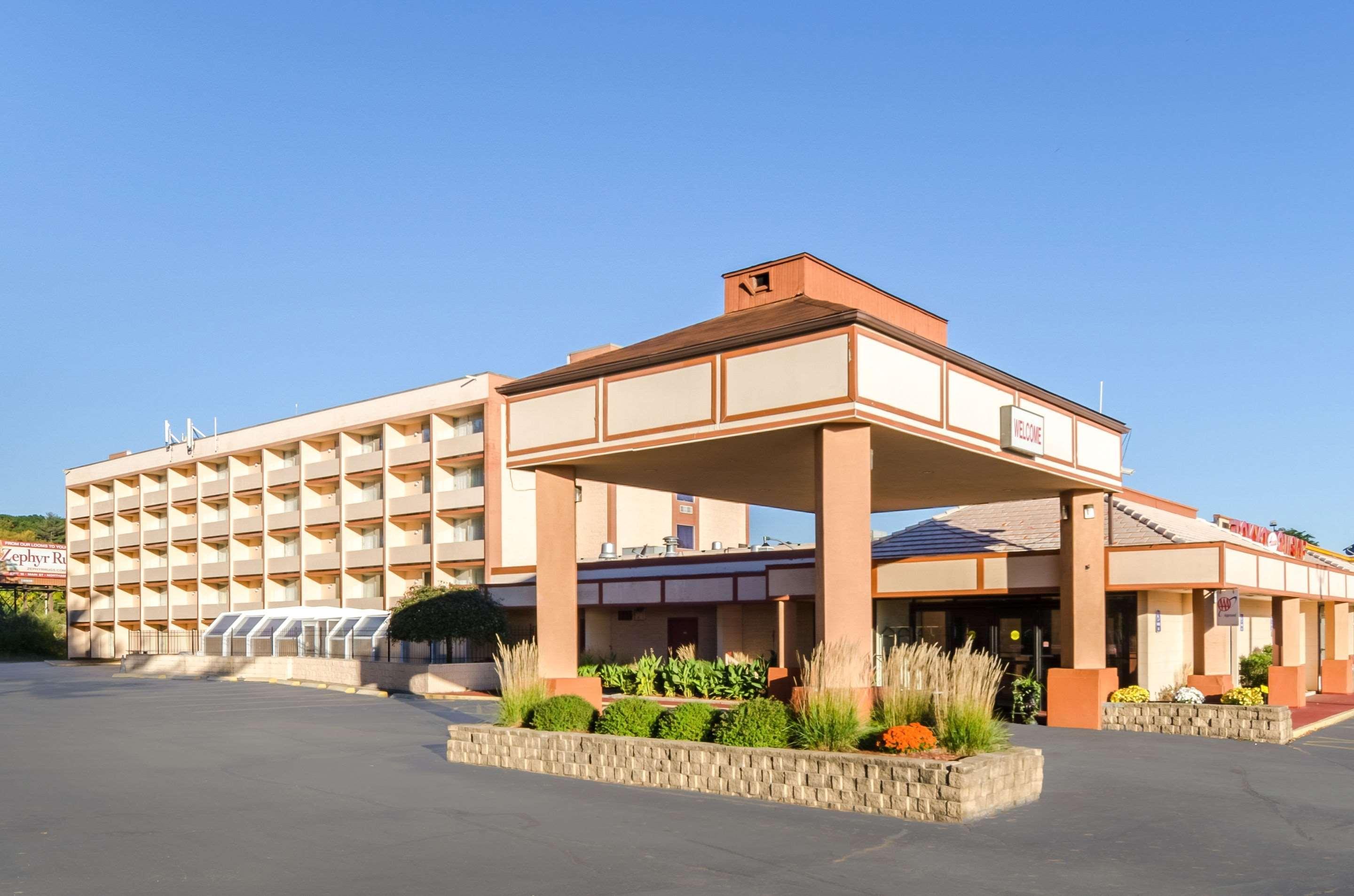 Quality Inn West Springfield Eksteriør bilde