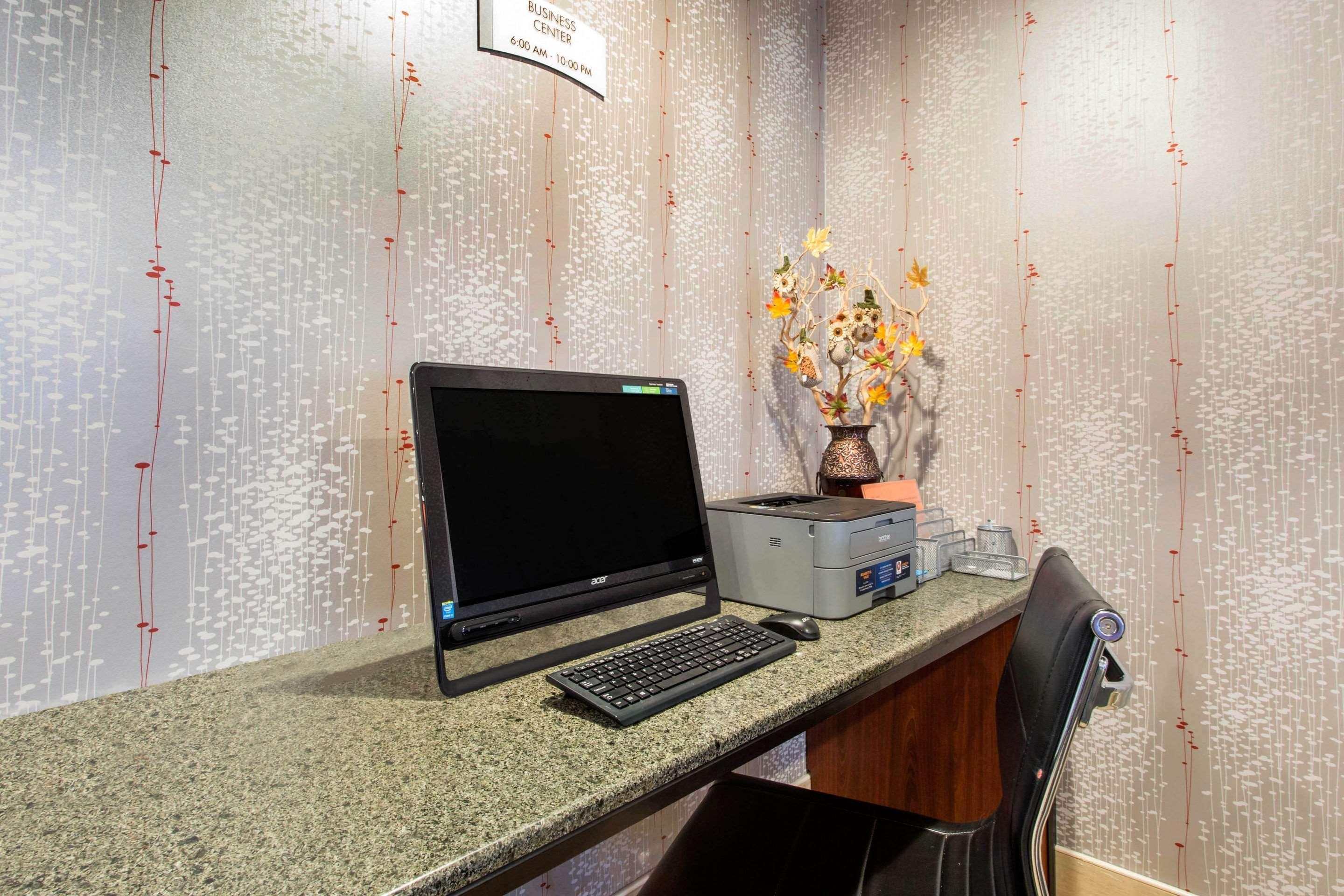 Quality Inn West Springfield Eksteriør bilde