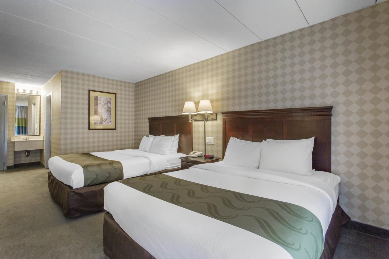 Quality Inn West Springfield Eksteriør bilde